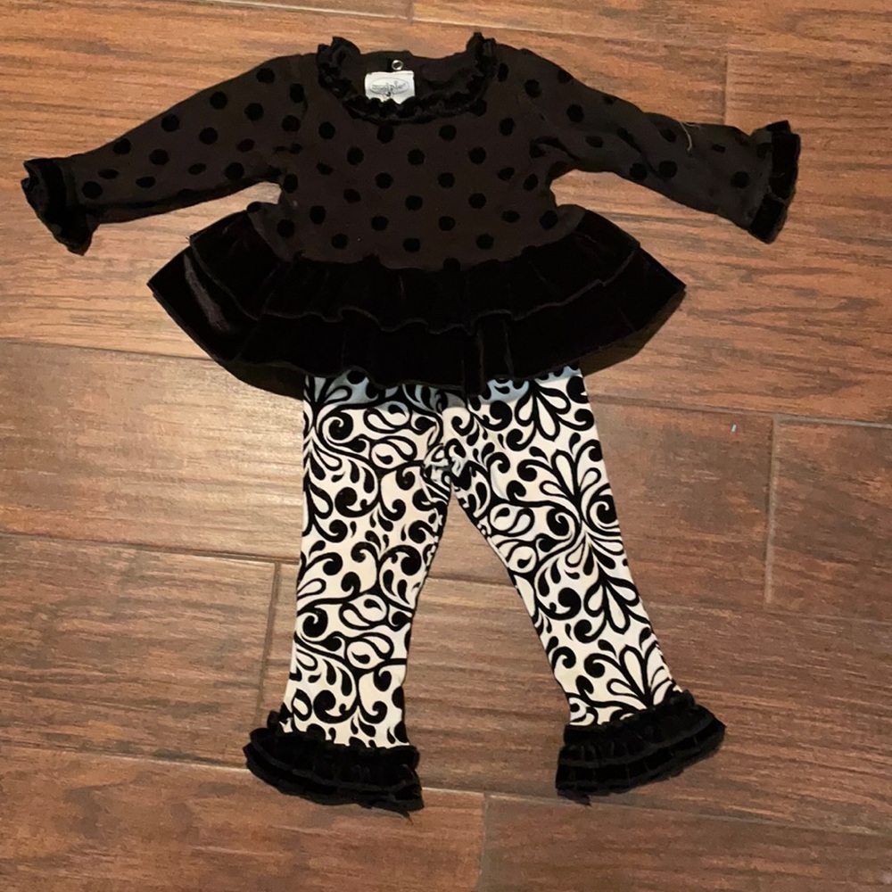 Velvet Damask and Polka Dot Set